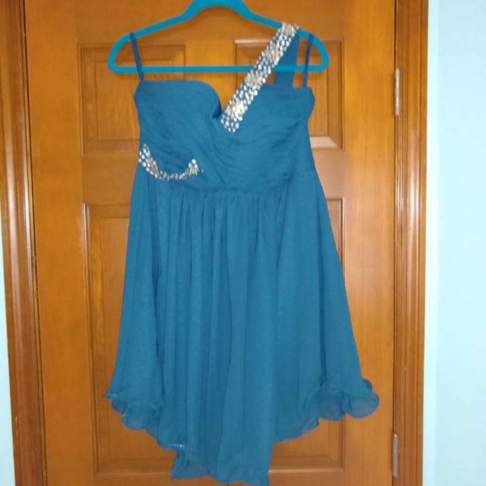 Corset-back One-shoulder Prom Dress